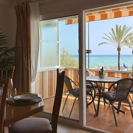 Apartamento La Caracola Iii Beachfront & Center